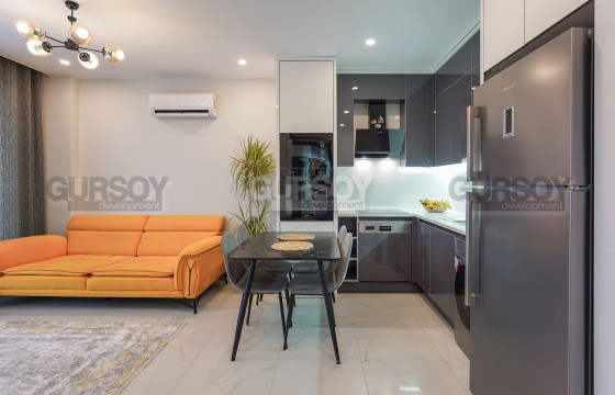 Прекрасная квартира в планировке 1+1 в районе Кестель с мебелью и техникой в Турции - фото 8