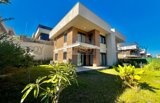 Уютная вилла 3+1 в комплексе с развитой инфраструктурой в Турции - фото 4