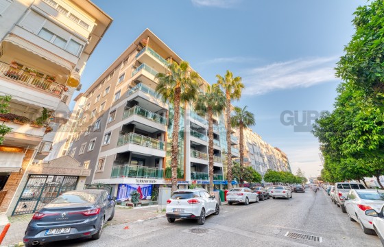 Квартира 2+1 в жилом комплексе с панорамными видами на крыше, в шаговой доступности от достопримечательностей в Турции - фото 3