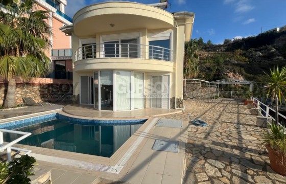 Уютная вилла 3+1 с потрясающим видом на море в Турции - фото 12