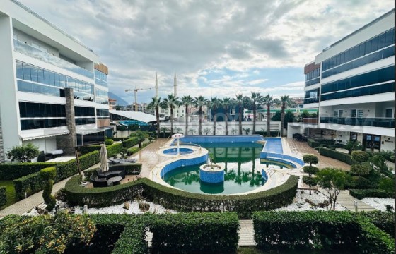 Просторный дуплекс 2+1 с садом и джакузи в Аланье, район Оба в Турции - фото 1