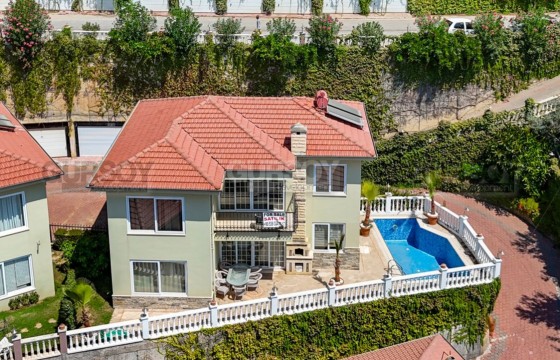 Вилла 3+1 в комплексе с инфраструктурой отеля 5 звёзд в Турции - фото 2