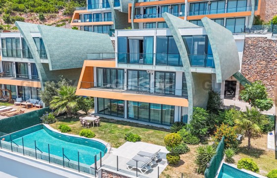 Просторная меблированная вилла в престижной части Аланьи в Турции - фото 10