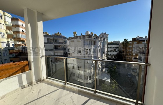 Новая двухуровневая квартира на Клеопатре по низкой цене в Турции - фото 10