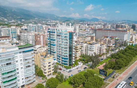 Просторная меблированная квартира в комплексе премиум-класса на первой береговой линии в Турции - фото 4