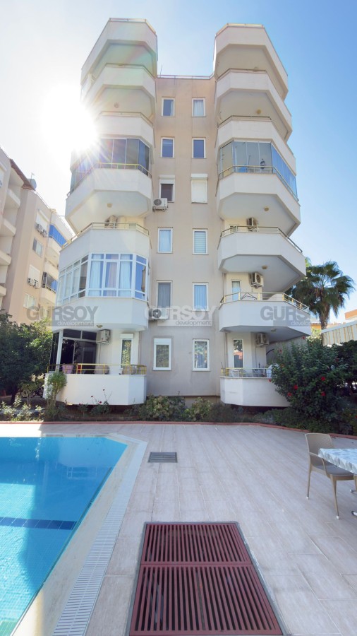 Меблированная квартира в доме с бассейном рядом с песчаным пляжем в Турции - фото 1 Меблированная квартира в доме с бассейном рядом с песчаным пляжем в Турции - фото 1