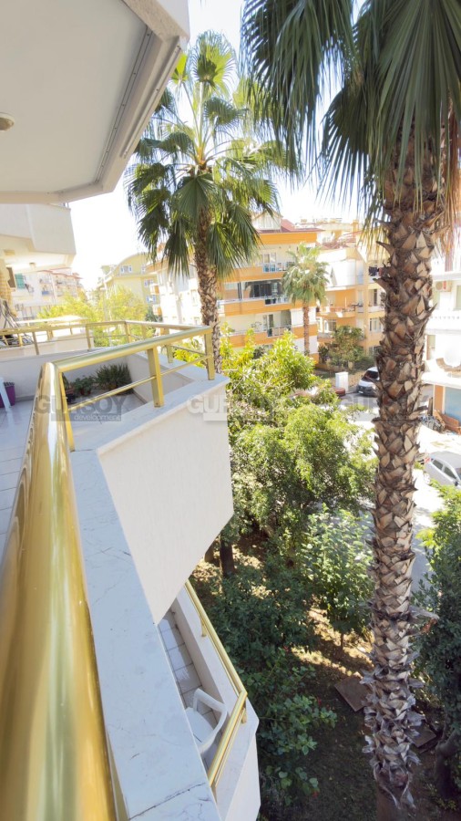 Меблированная квартира в доме с бассейном рядом с песчаным пляжем в Турции - фото 1 Меблированная квартира в доме с бассейном рядом с песчаным пляжем в Турции - фото 1