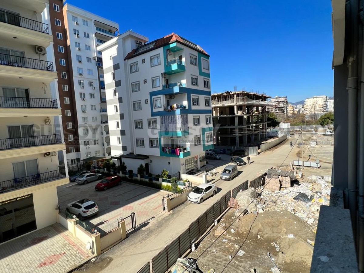 Квартира 1+1 в центре Махмутлара, 55 м2. Новая резиденция. в Турции - фото 1