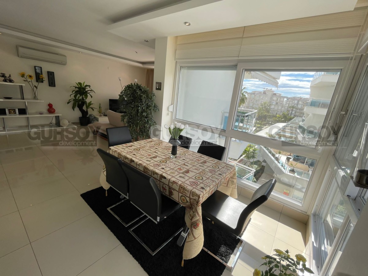 Меблированная квартира 2+1 в шикарном жилом комплексе в Джикджилли, 120 м2 в Турции - фото 1