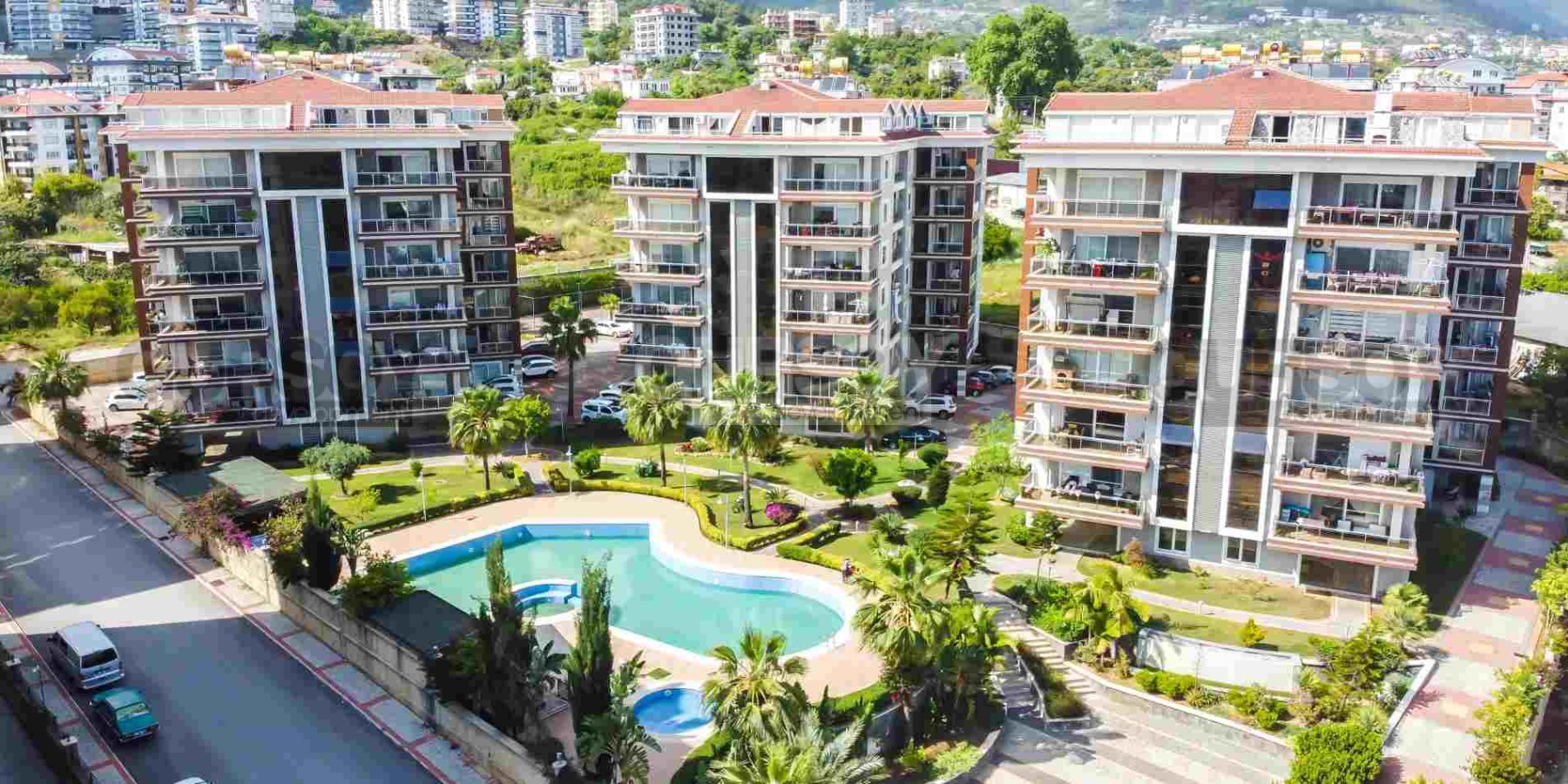 Уютная квартира 3+1 в развивающемся районе Чиплаклы, 165 м2 в Турции - фото 1