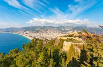 Алания: как выглядит самый престижный курорт Турции, и какую недвижимость там продают? в Турции - фото 9