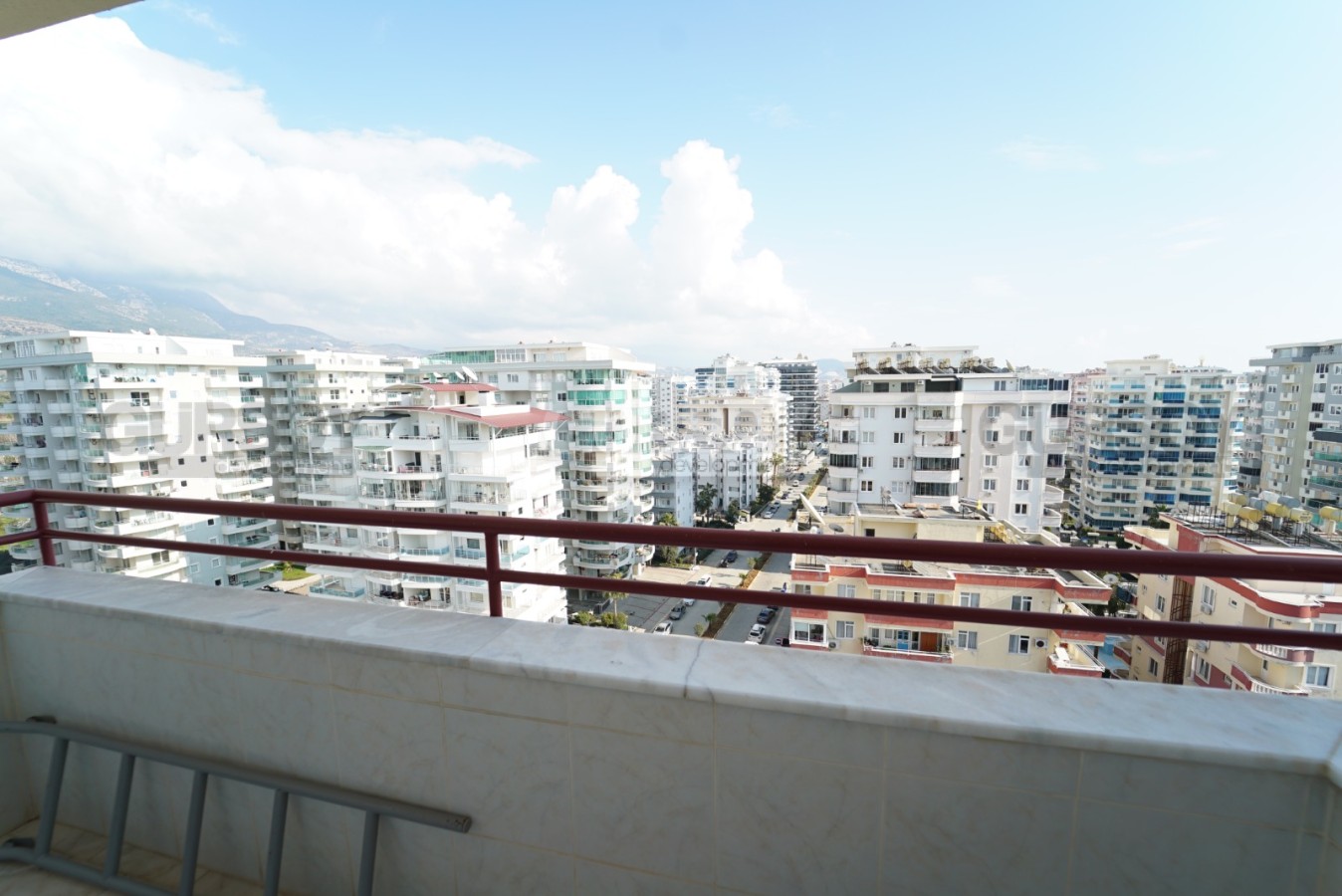 Уютная квартира 2+1, 130м2 на высоком этаже в районе Махмутлар. До моря 300м. в Турции - фото 1