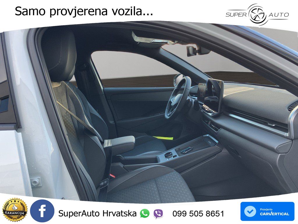 VW T-Roc 1.5 eTSI DSG R-Line 150 KS, ACC+360+KEY+GR SJED+HEAD+VIRT+LANE