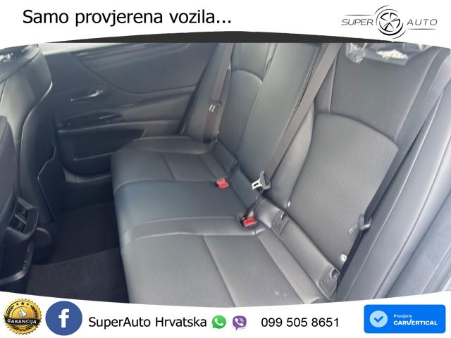 Lexus ES 300h 2.0L Aut. Business 197 KS, LED+ACC+VIRT+GR SJED+KAM+PARK