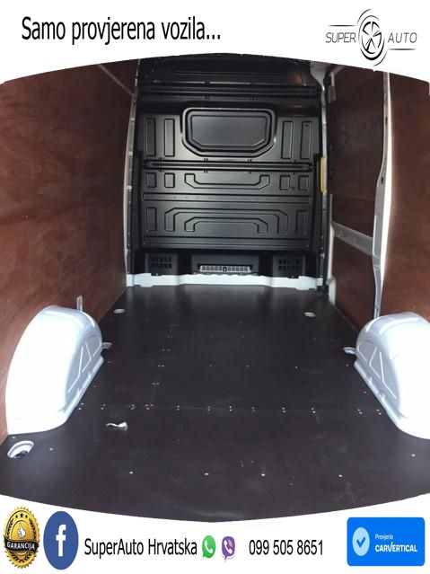 VW Crafter 177 KS