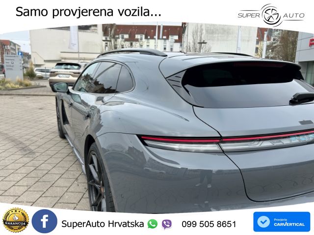 Porsche Taycan Sport Turismo 105 kWh (435 KS)