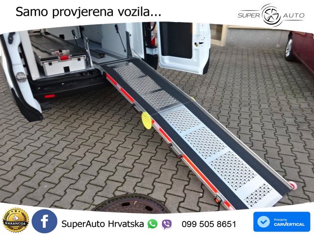 Ford Transit 150 KS