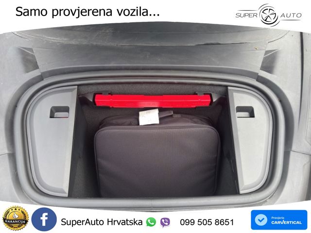 Porsche Taycan Cross Turismo 4S 93.4 kWh (571 KS)