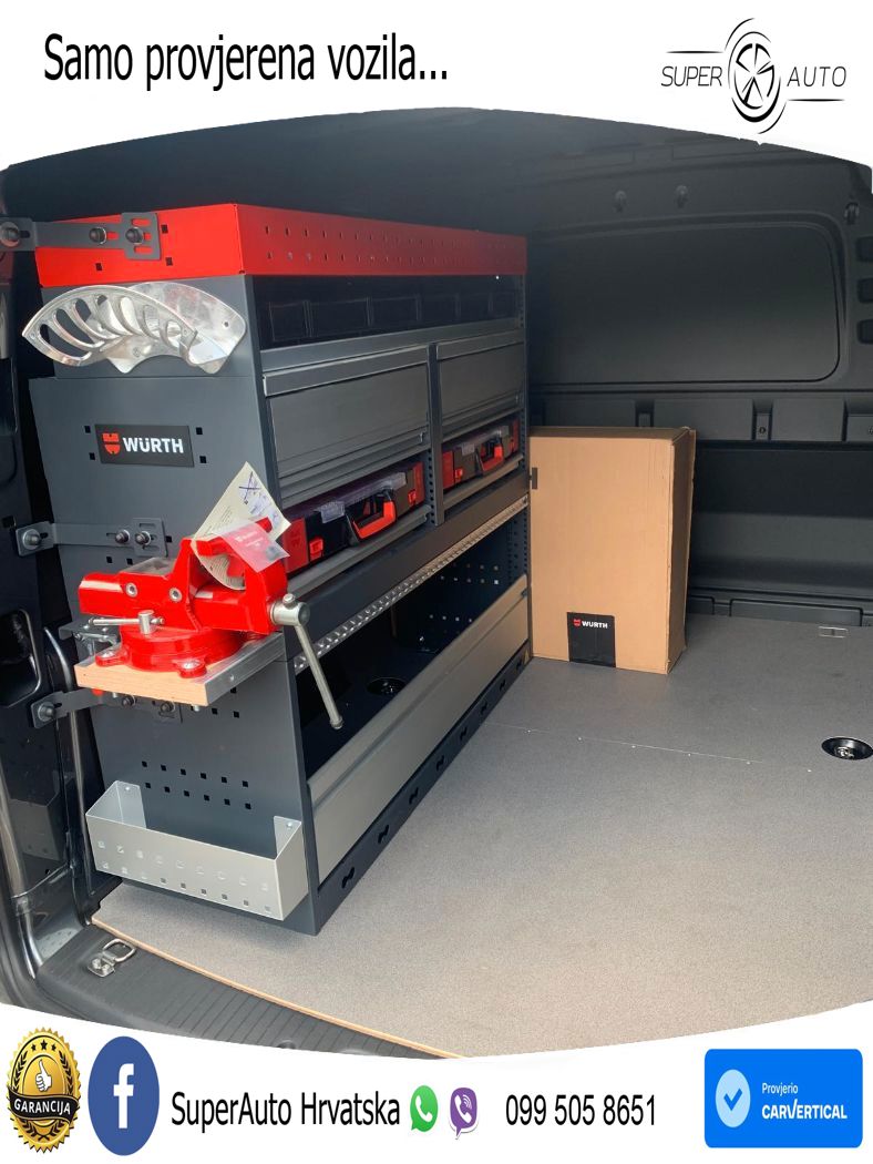 Ford Transit 150 KS