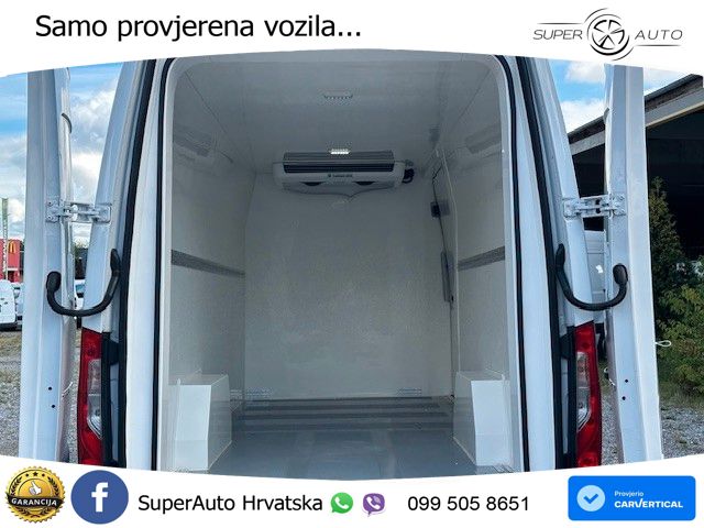 Mercedes-Benz Sprinter 150 KS