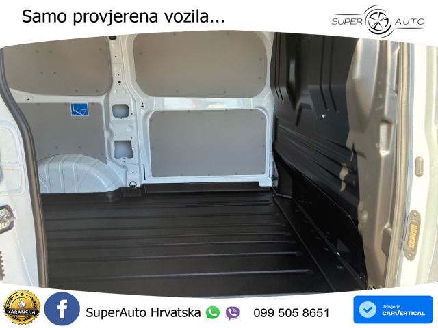 Ford Transit 150 KS