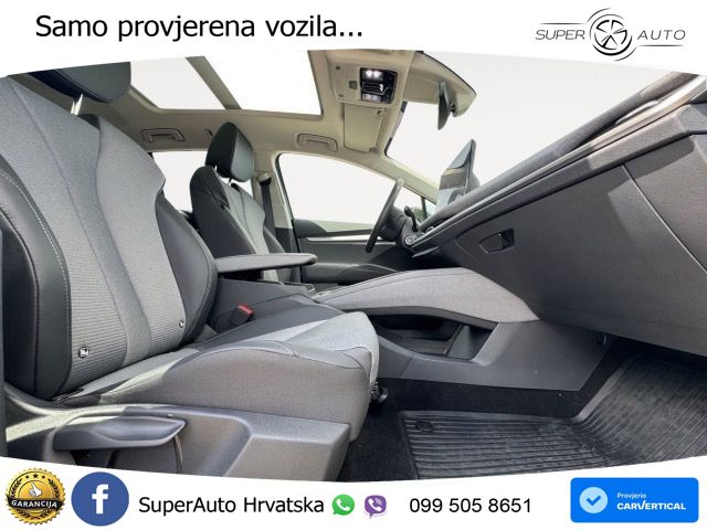 Škoda Enyaq 60 63 kWh (204 KS) Loft LED+GR SJED+ACC