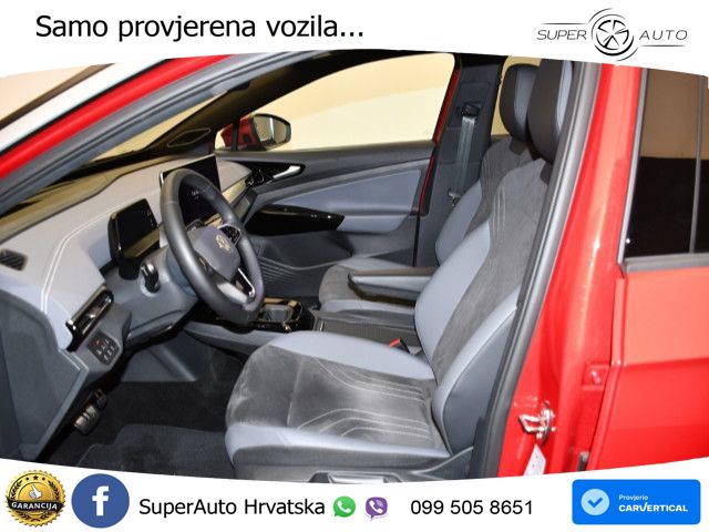 Volkswagen ID.5 Pure 55 kWh (170 KS) LED+GR SJED+ACC