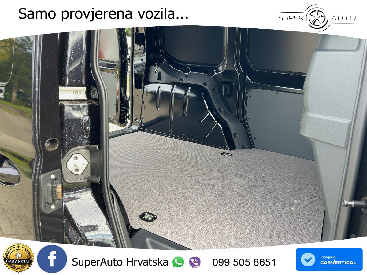 Ford Transit 150 KS