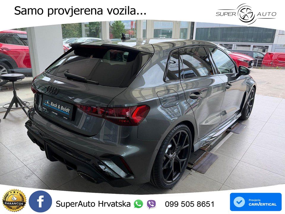 Audi RS3 Sedan 2.5 TFSI (400 KS) quattro S tronic LED+GR SJED+ACC