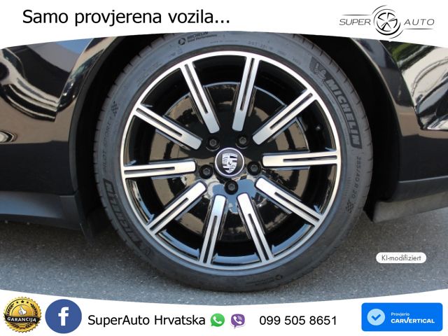 Porsche Taycan Sport Turismo Turbo 93.4 kWh (680 KS)