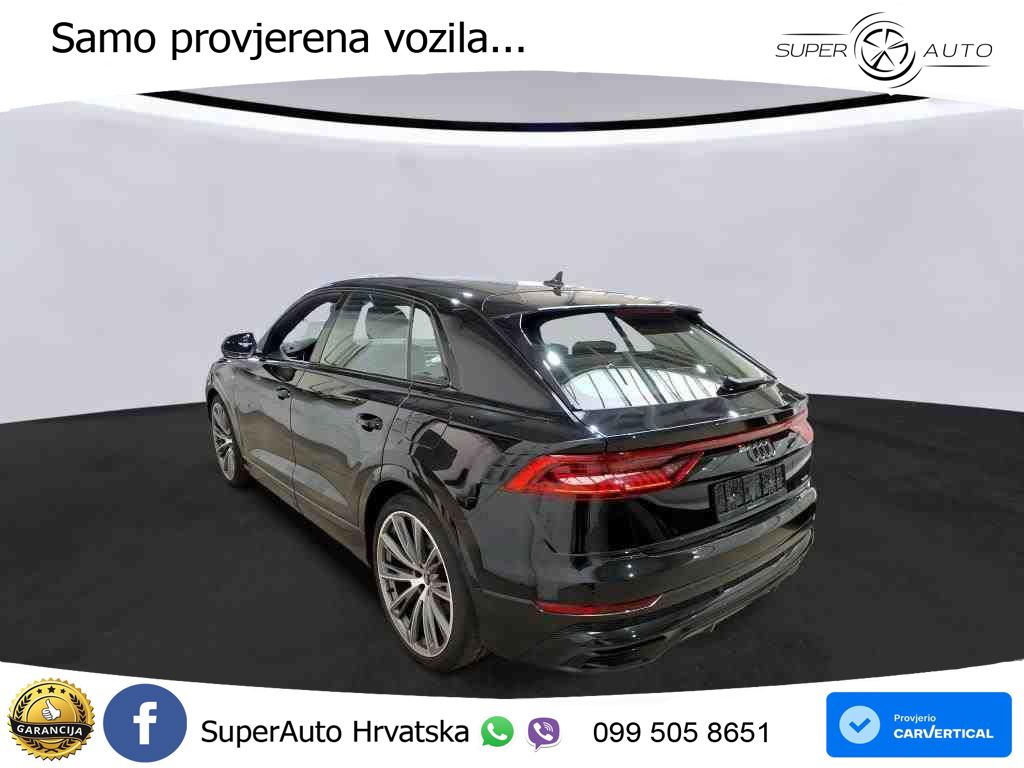 Audi Q8 55 TFSIe V6 (381 KS) quattro tiptronic