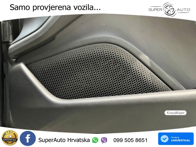 Porsche Taycan Cross Turismo 4 93.4 kWh (476 KS)