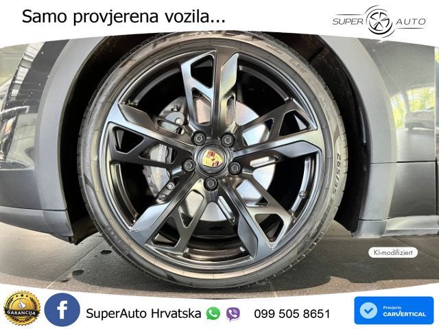 Porsche Taycan Cross Turismo 4 93.4 kWh (476 KS)