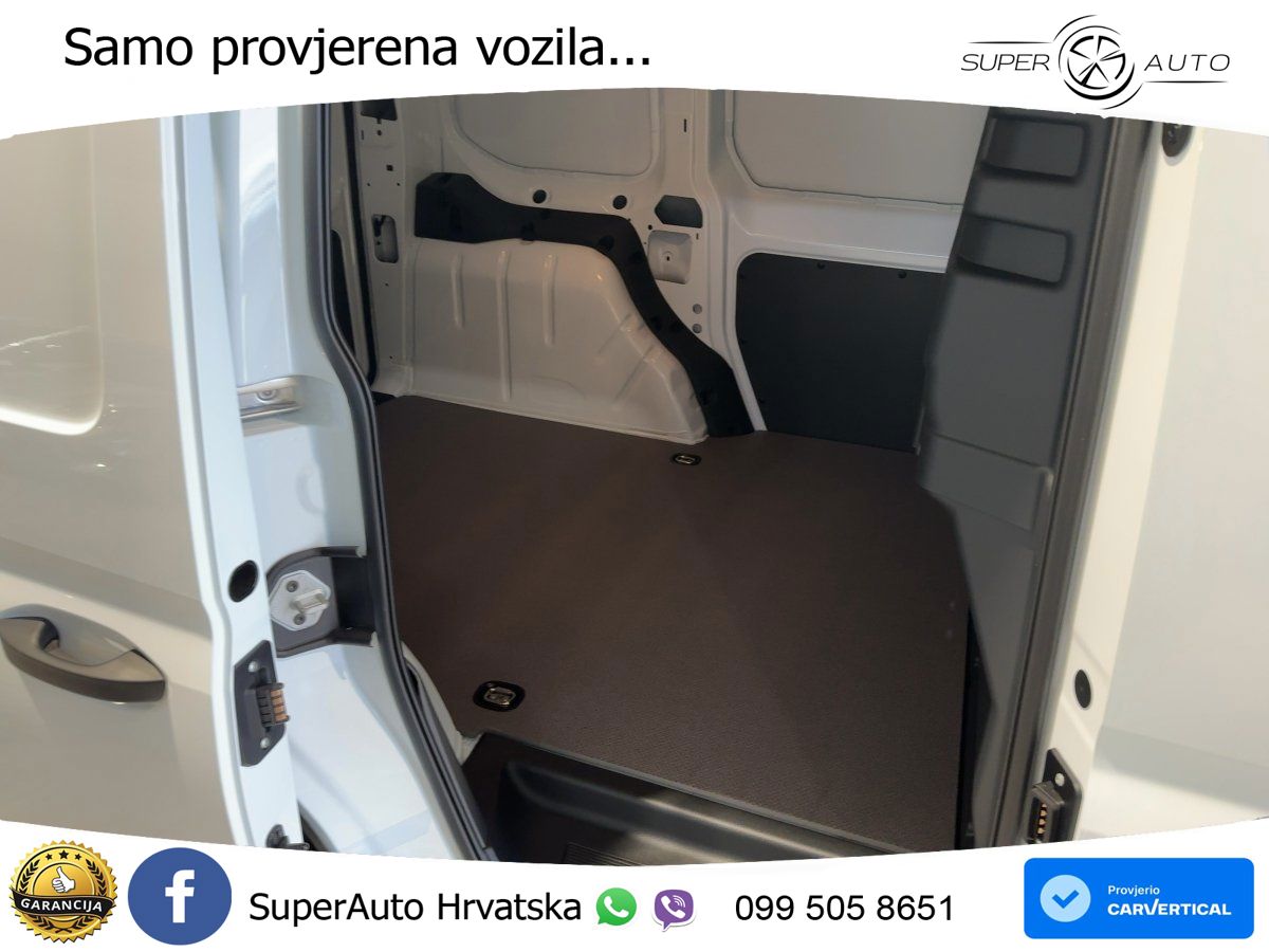 Ford Transit 150 KS