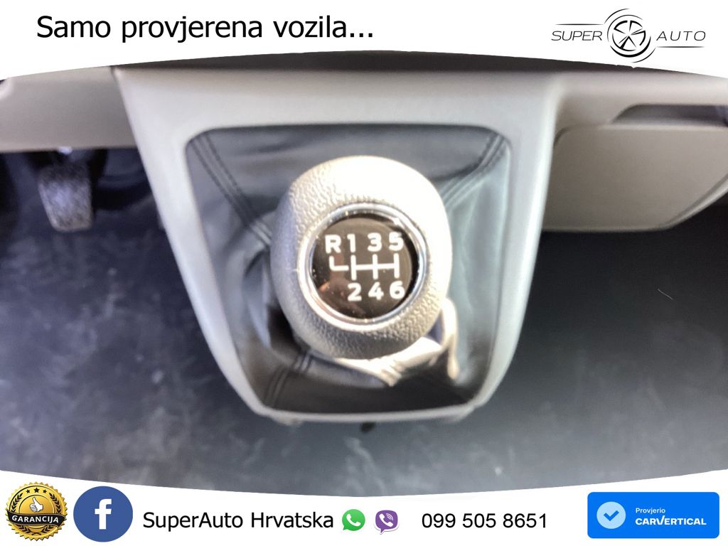Ford Transit 150 KS
