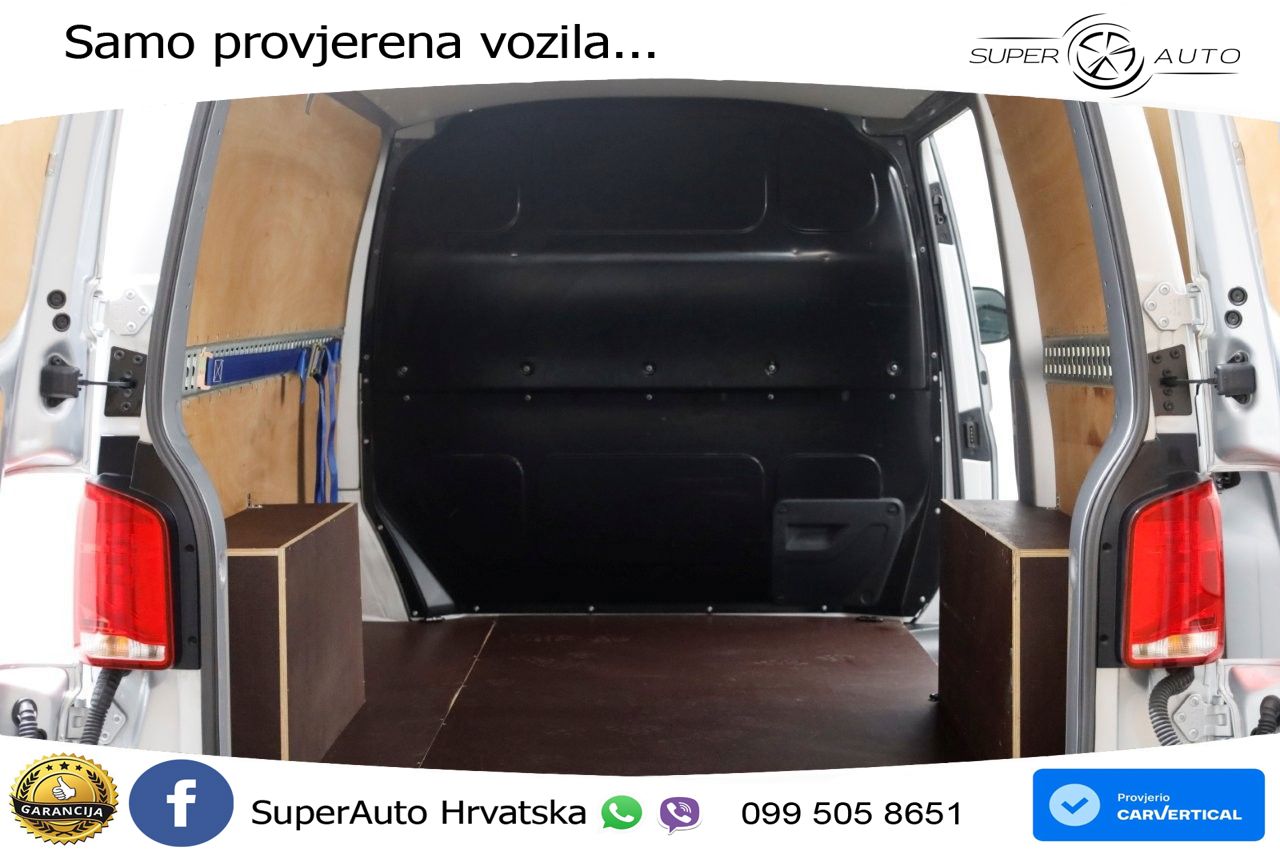 VW Transporter 150 KS LED+ACC