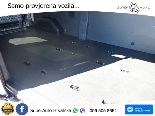 Ford Transit 150 KS