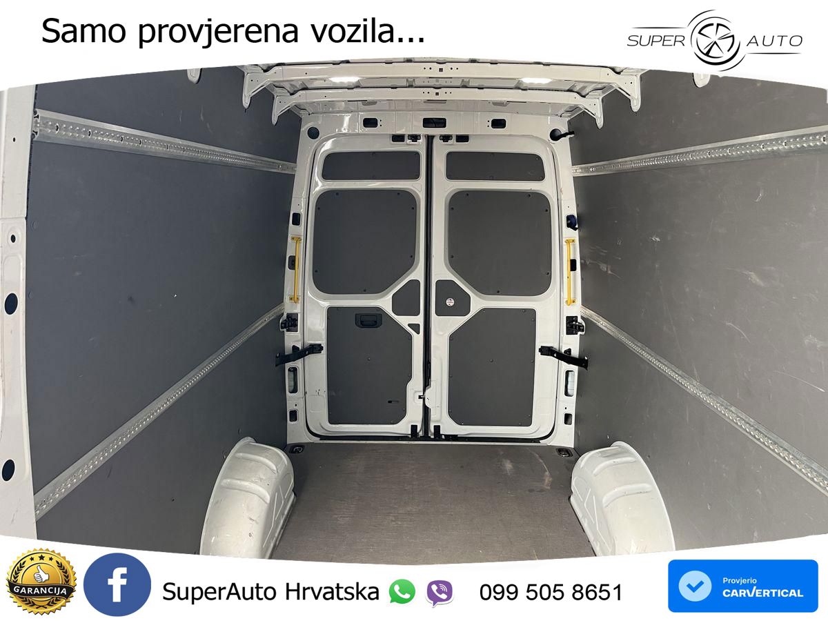 VW Crafter 177 KS