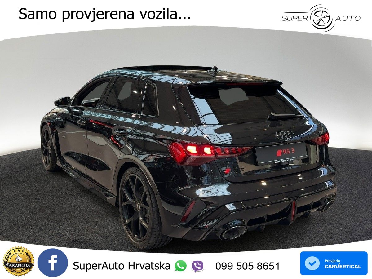 Audi RS3 Sedan 2.5 TFSI (400 KS) quattro S tronic LED+GR SJED+ACC