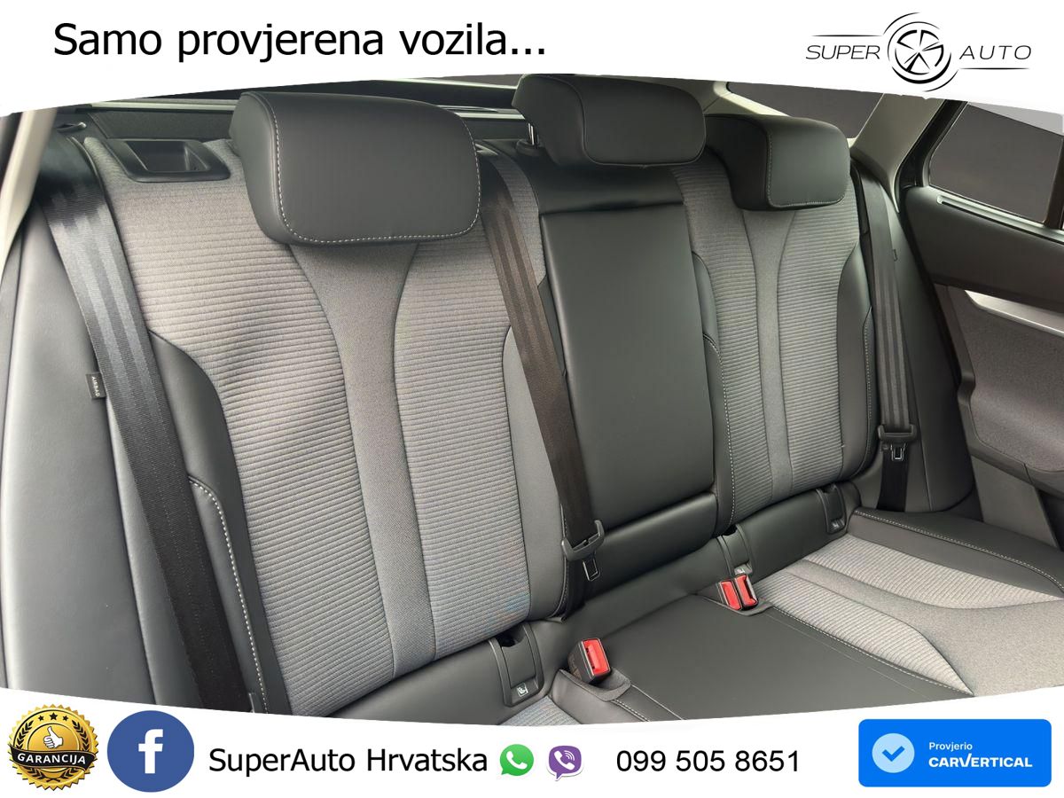 Škoda Enyaq 60 63 kWh (204 KS) Loft LED+GR SJED+ACC