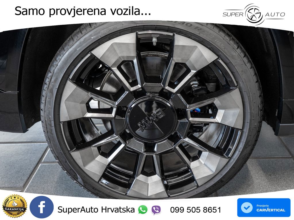 BMW XM 4.4 V8 (653 KS) xDrive Steptronic LED+GR SJED+ACC