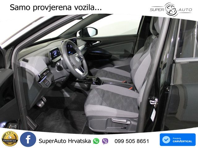 Volkswagen ID.5 Pure 55 kWh (170 KS) LED+GR SJED+ACC