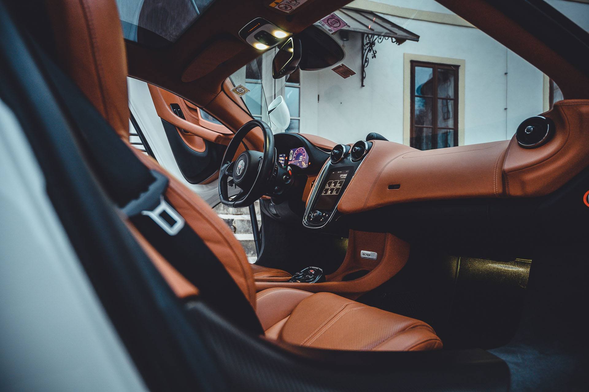McLaren 570 GT