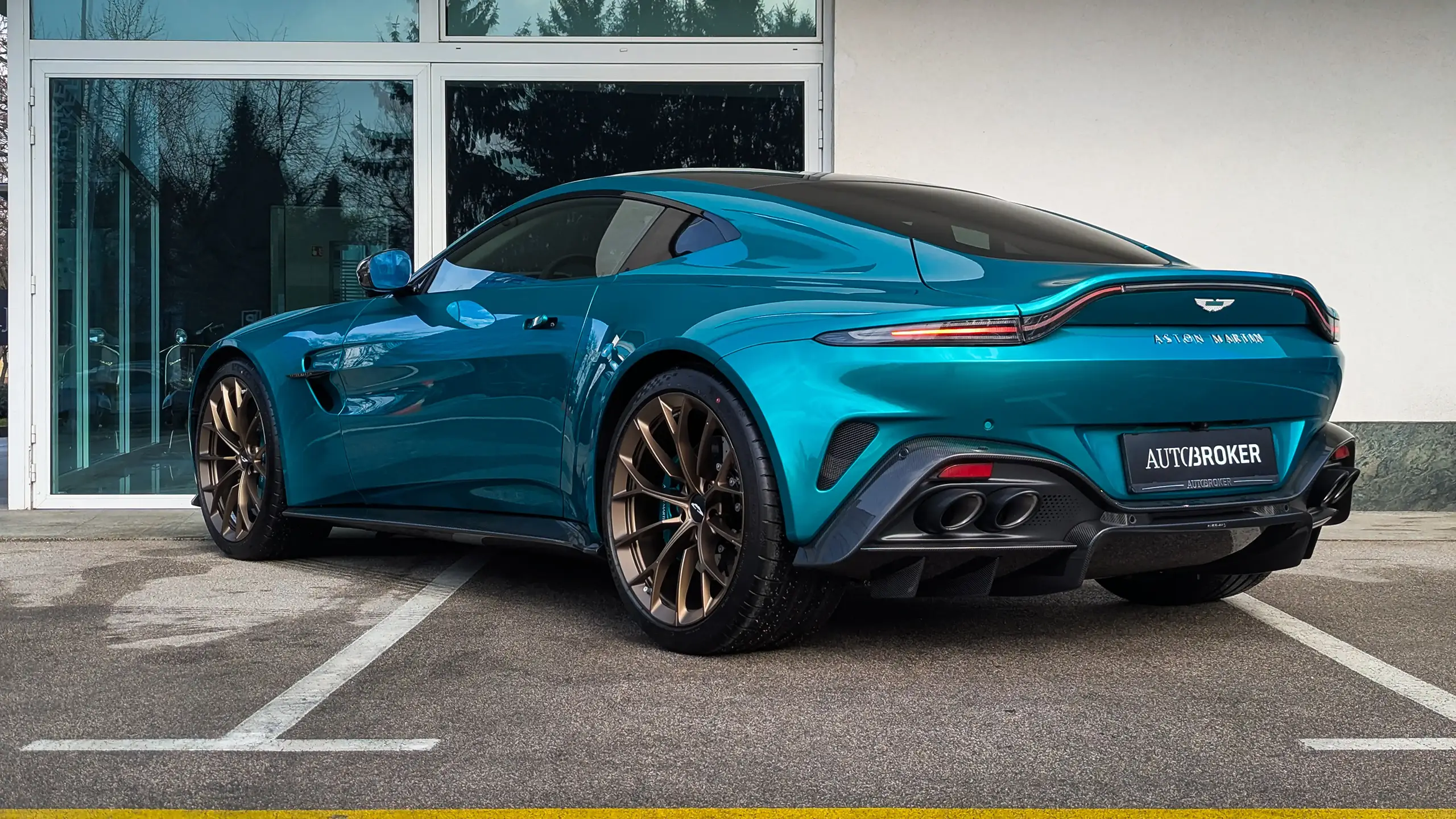Aston Martin Vantage