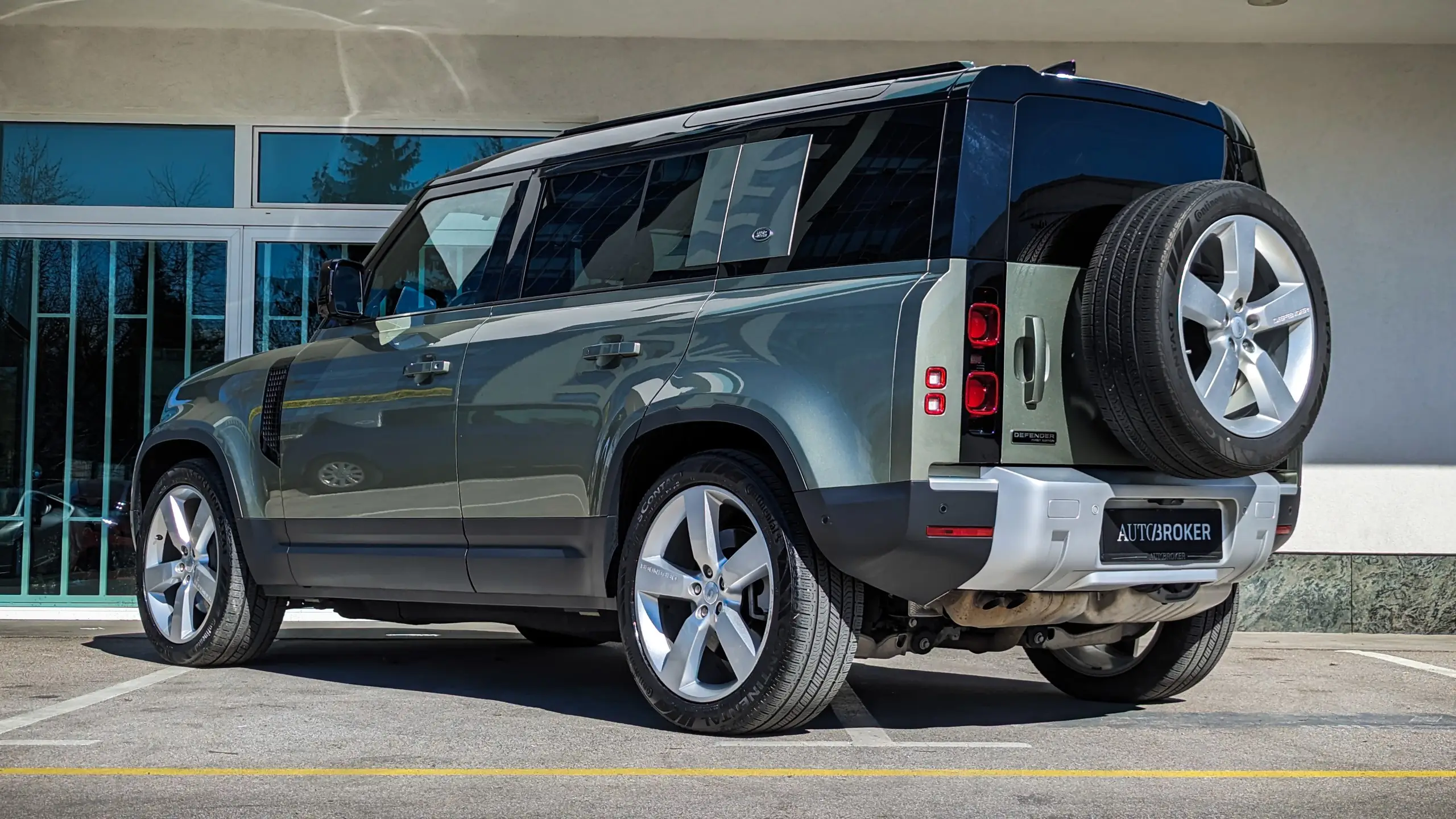 Land Rover Defender