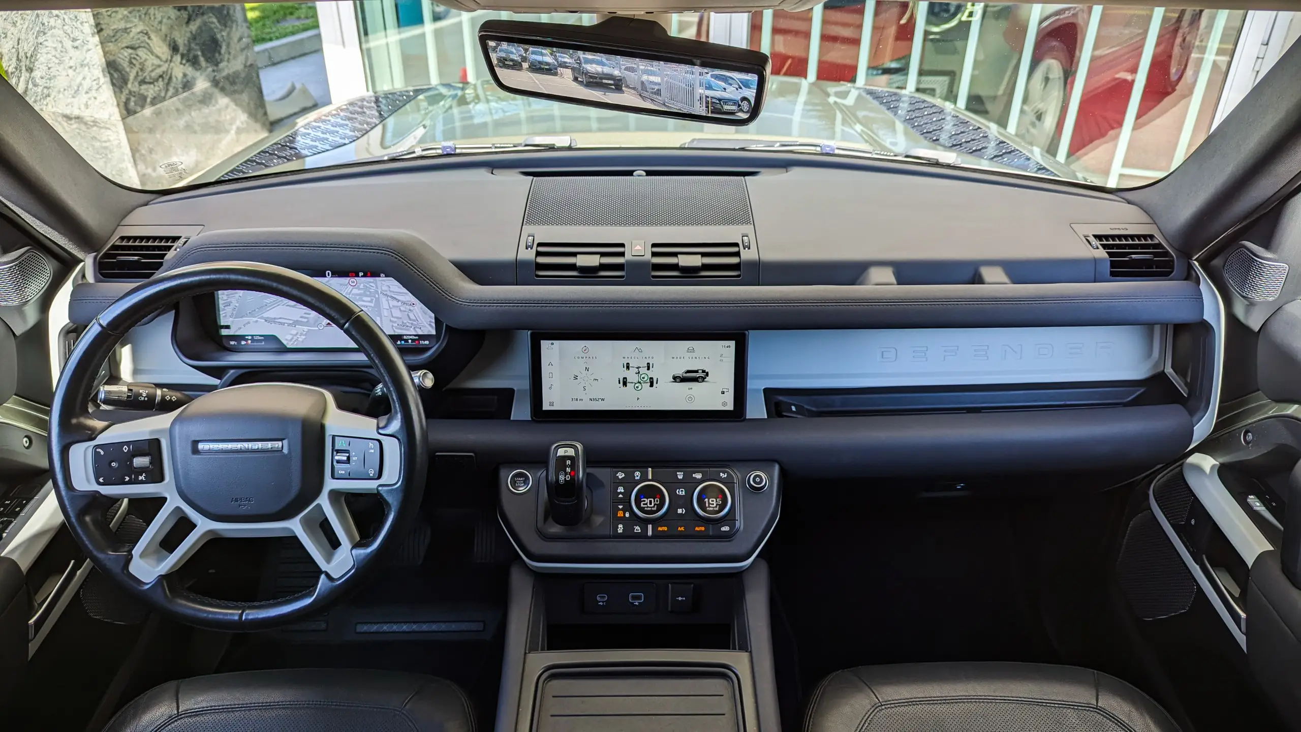 Land Rover Defender