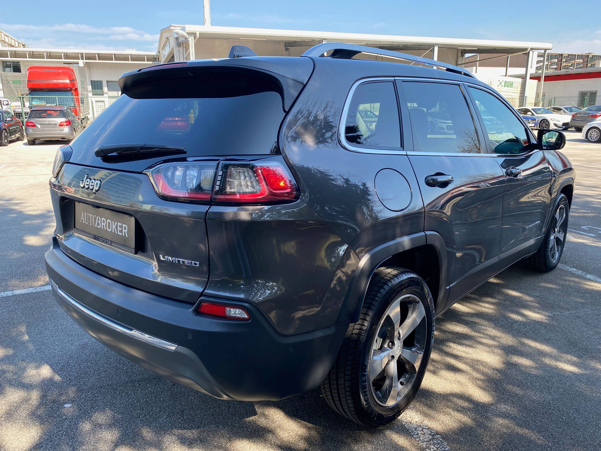 Jeep Cherokee