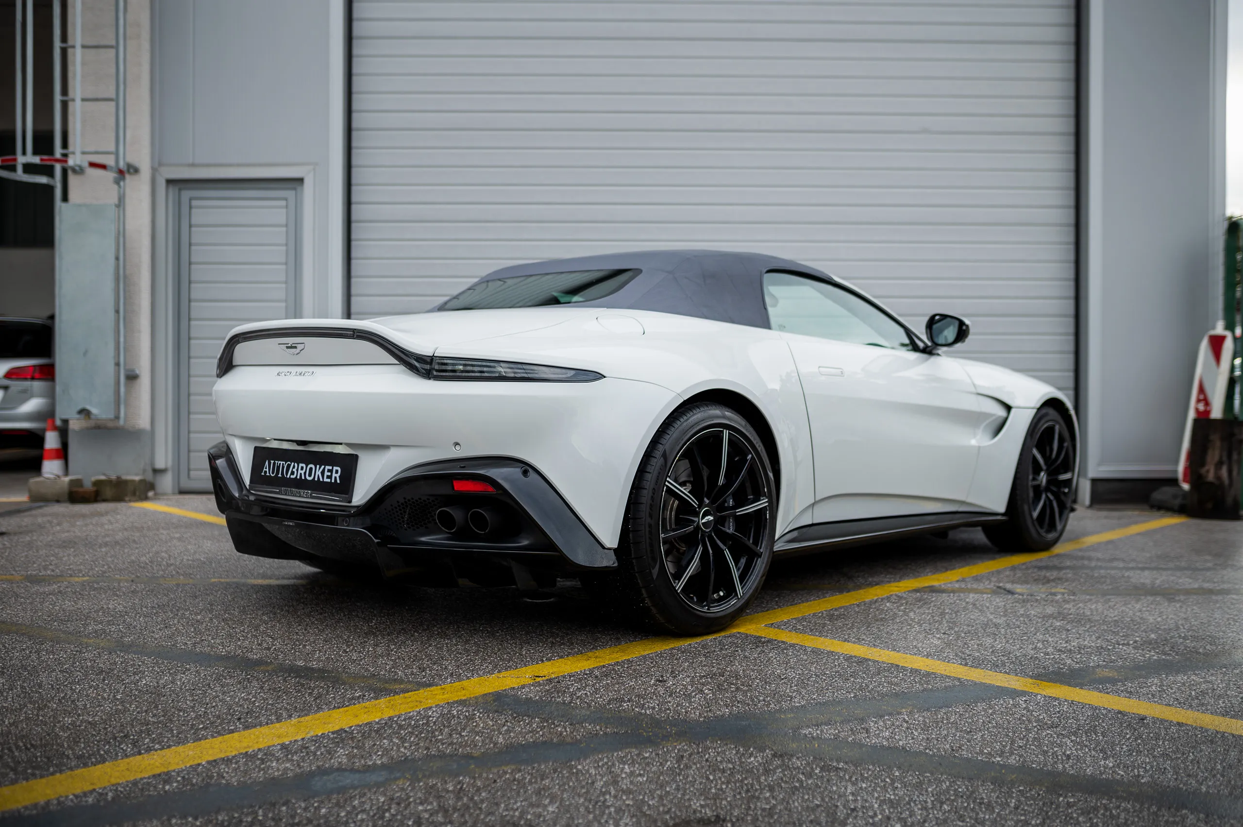 Aston Martin Vantage