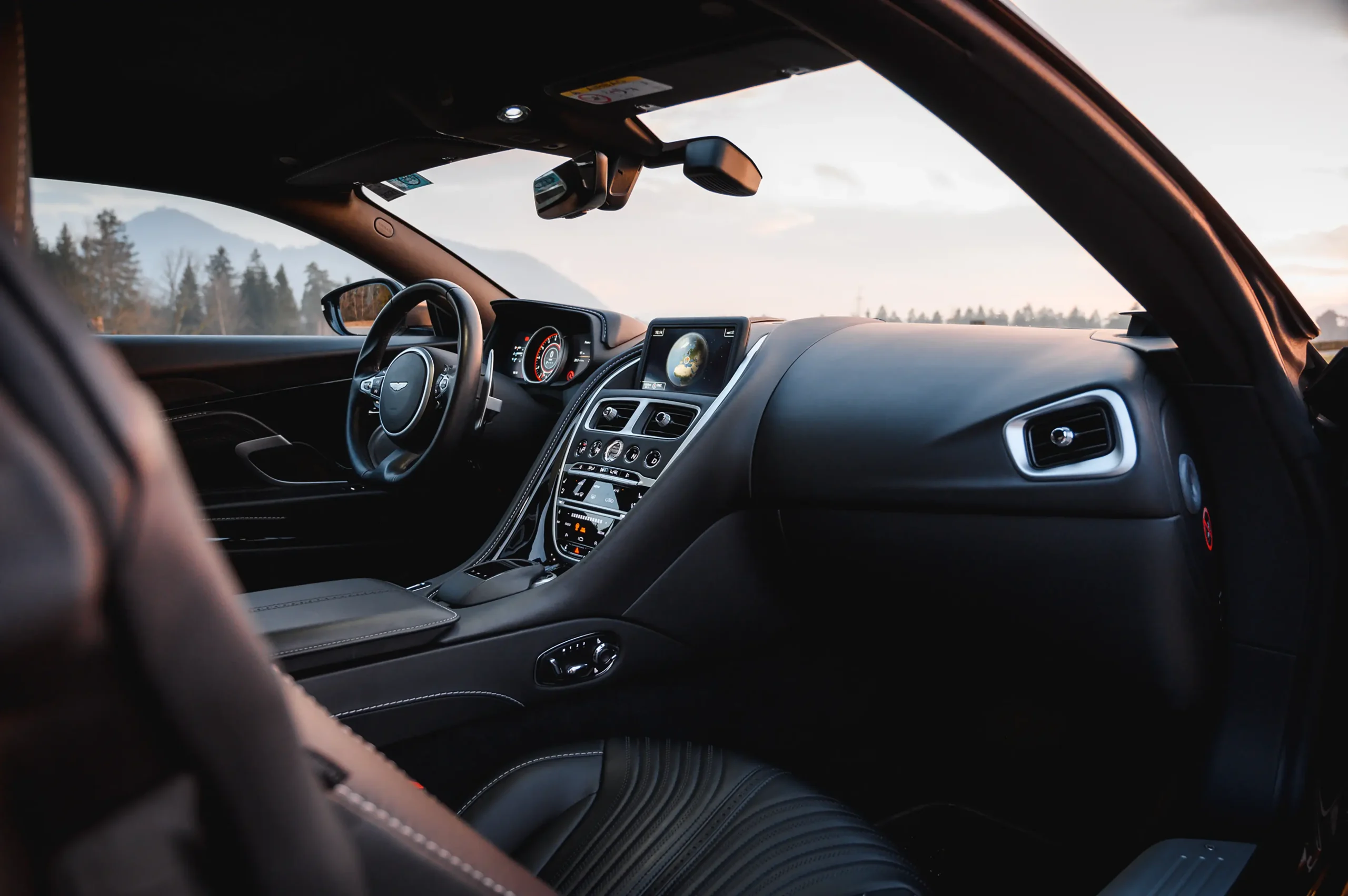 Aston Martin DB