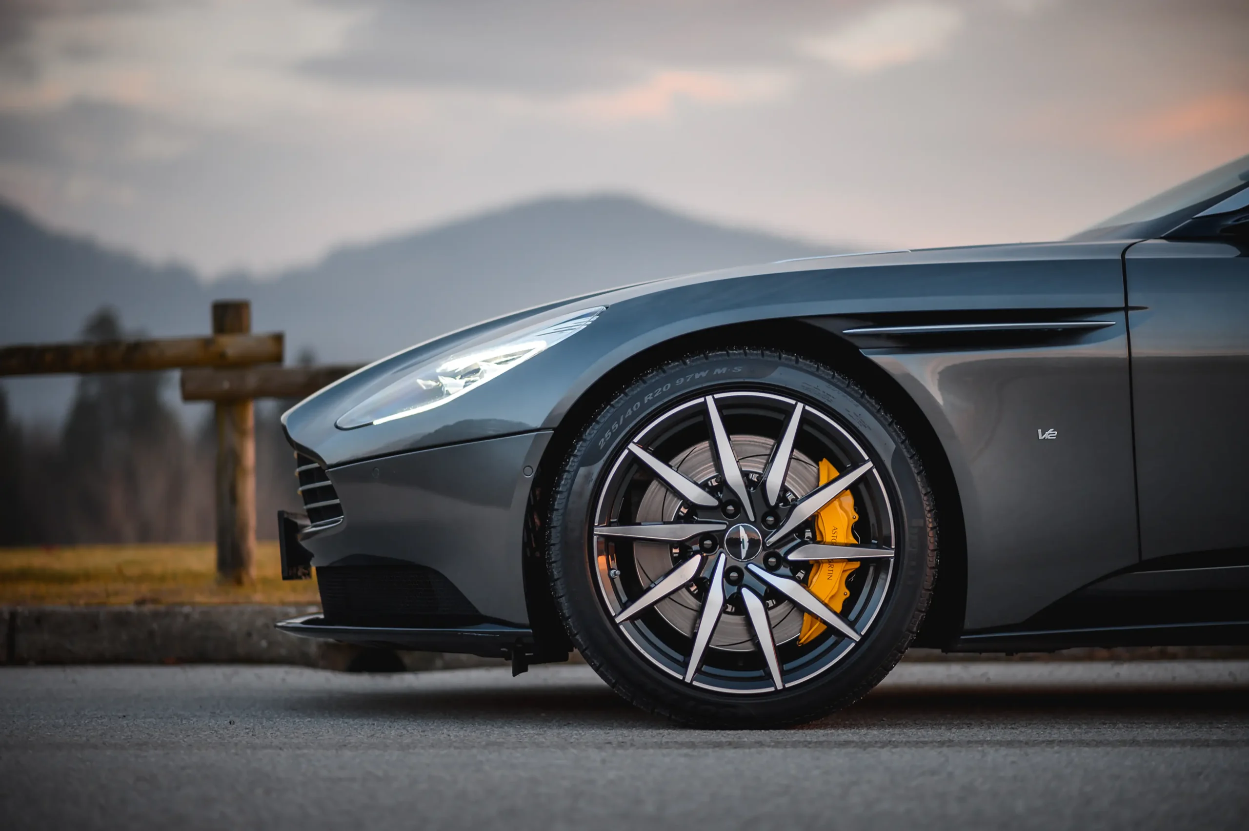 Aston Martin DB